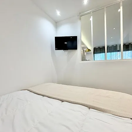 Gray D'albion - One Bedroom - 2a4 شقة *